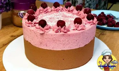 торт с вишней и шоколадным муссом